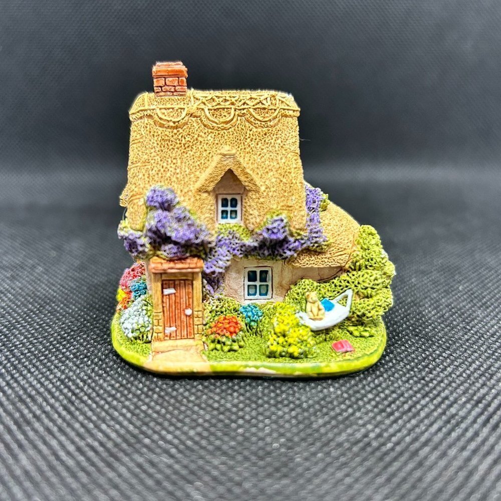 Lilliput Lane “Dreamcatcher” collectible cottage